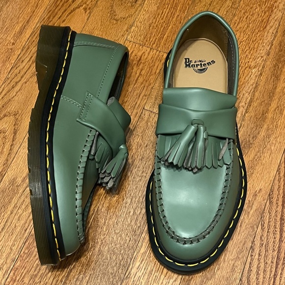 Dr. Martens Shoes - NEW Dr. Martens Olive Tassel Loafers women’s sz8